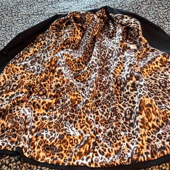 Kasper 2 Piece Classic Pant Suit - Picture 7 of 15